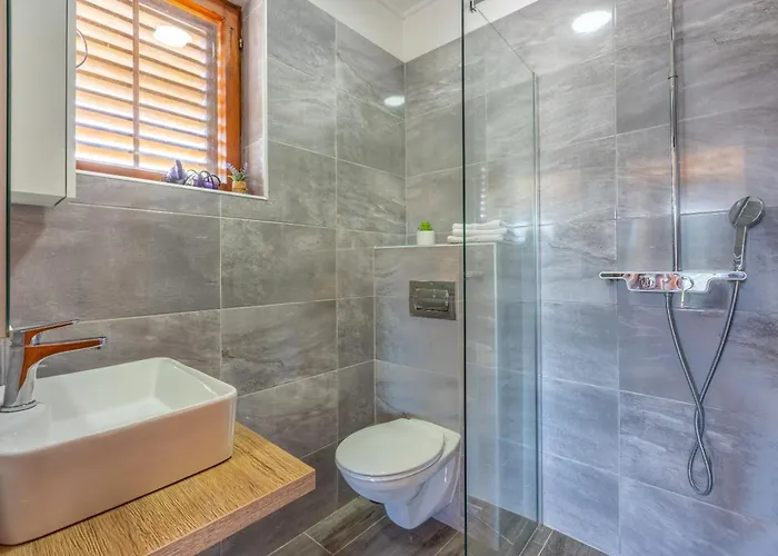 Appartamento As With Swimming Pool And A Large Yard *